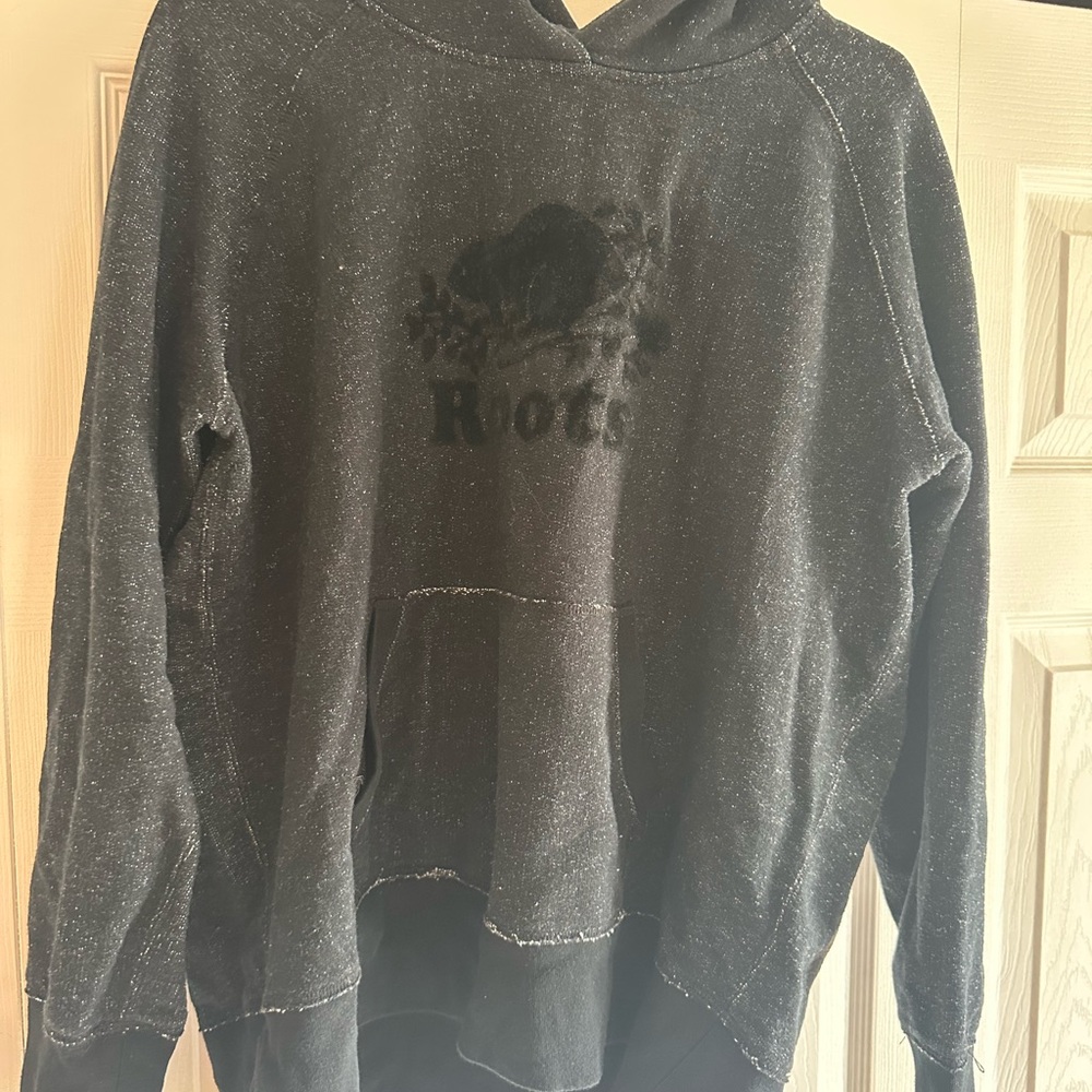 Roots Women’s Navy Blue Sweater